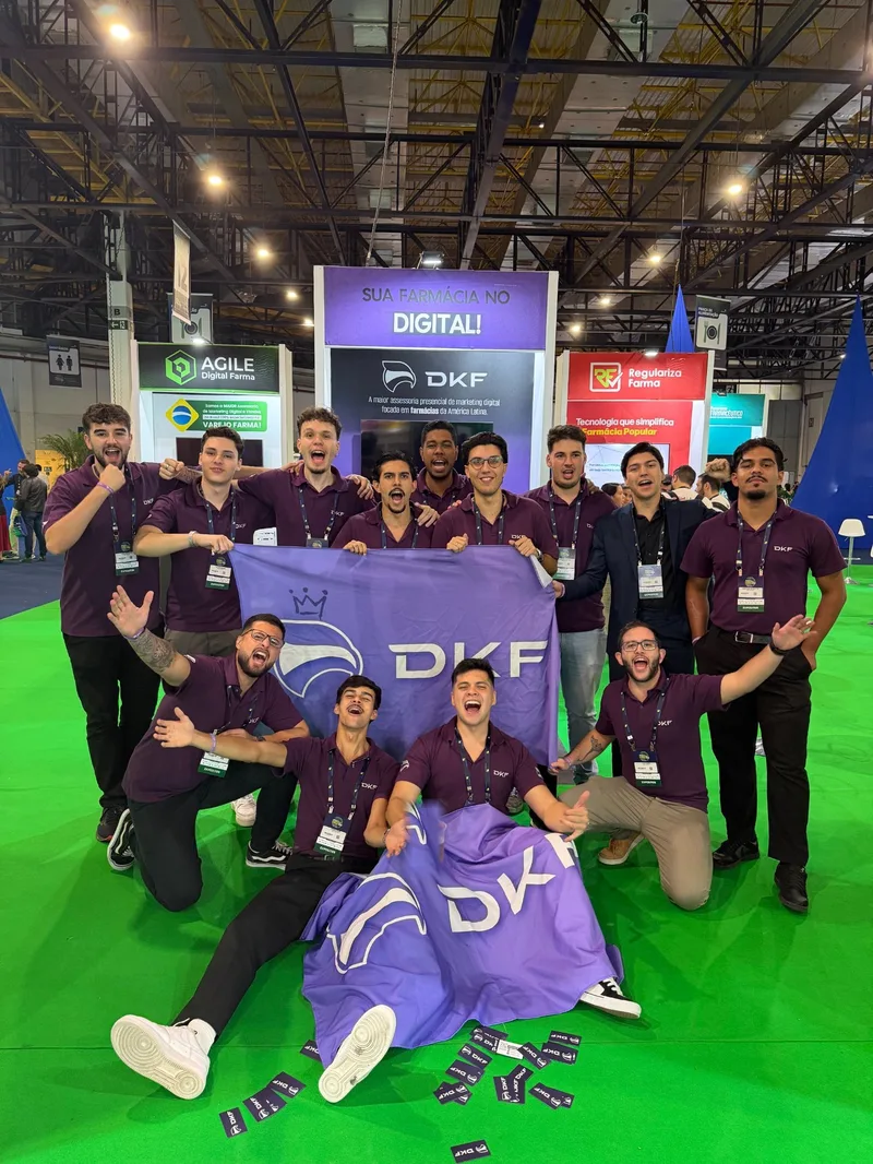 Equipe DKF Digital — time de especialistas em marketing para farmácias
